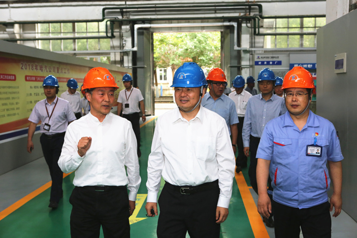 郝鹏旅行考察威尼斯886699集团所属企业汽轮机公司